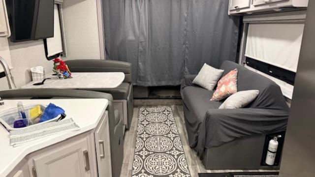 Private Cozy R/V , For Your Enjoyment Tamiami 외부 사진